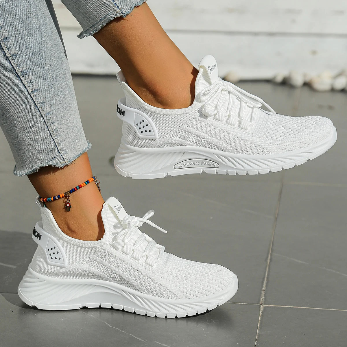 Tênis feminino casual outono 2025, nova moda, calçado esportivo de lazer, atacado, fábrica internacional, tendência, tecido fly.